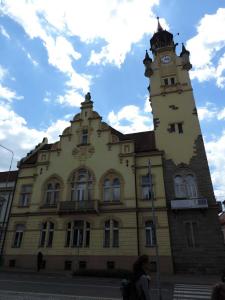Secesní radnice (1906-7) na lovosickém Václavském náměstí 