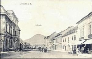 ...a podobný pohled v roce 1914 (historická budova vlevo je zachycena na předchozím snímku, repro z fotohistorie.cz)